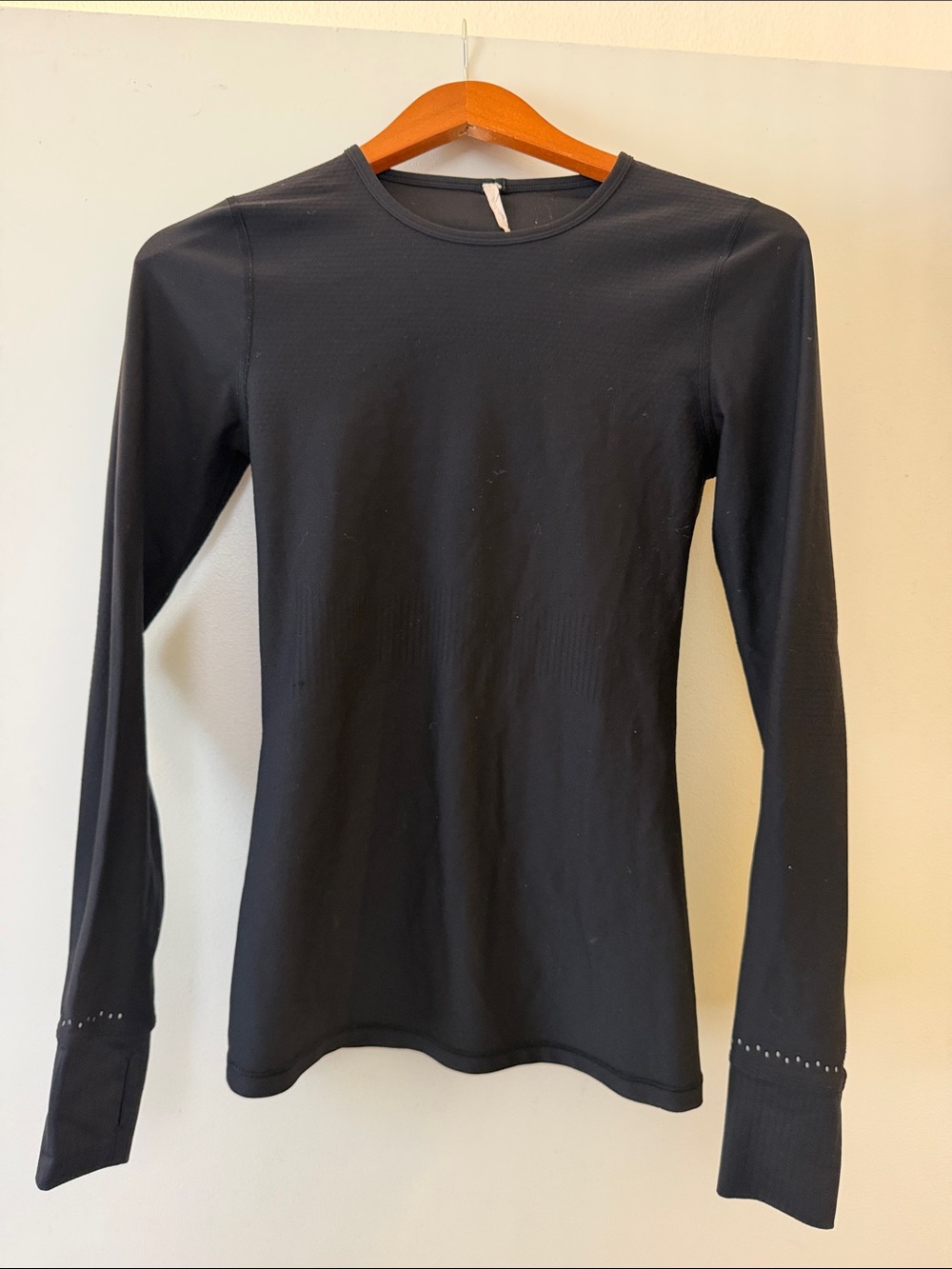 lululemon athletica Black Long-Sleeve Crew Tee